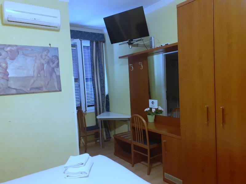 La Casa Dell'Arte Hotel Rome Exterior photo
