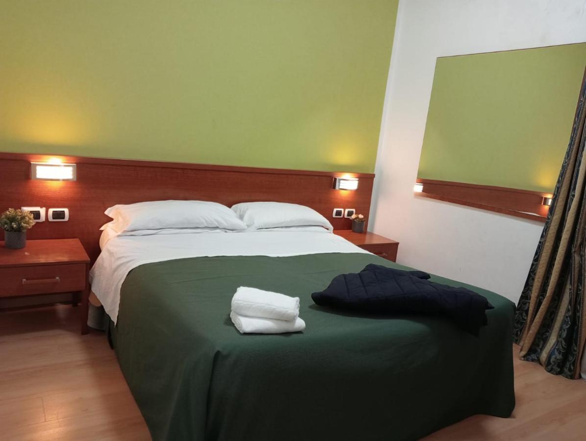 La Casa Dell'Arte Hotel Rome Exterior photo