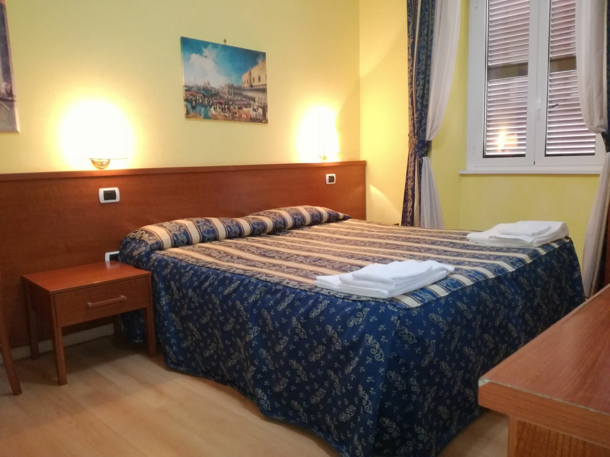 La Casa Dell'Arte Hotel Rome Exterior photo