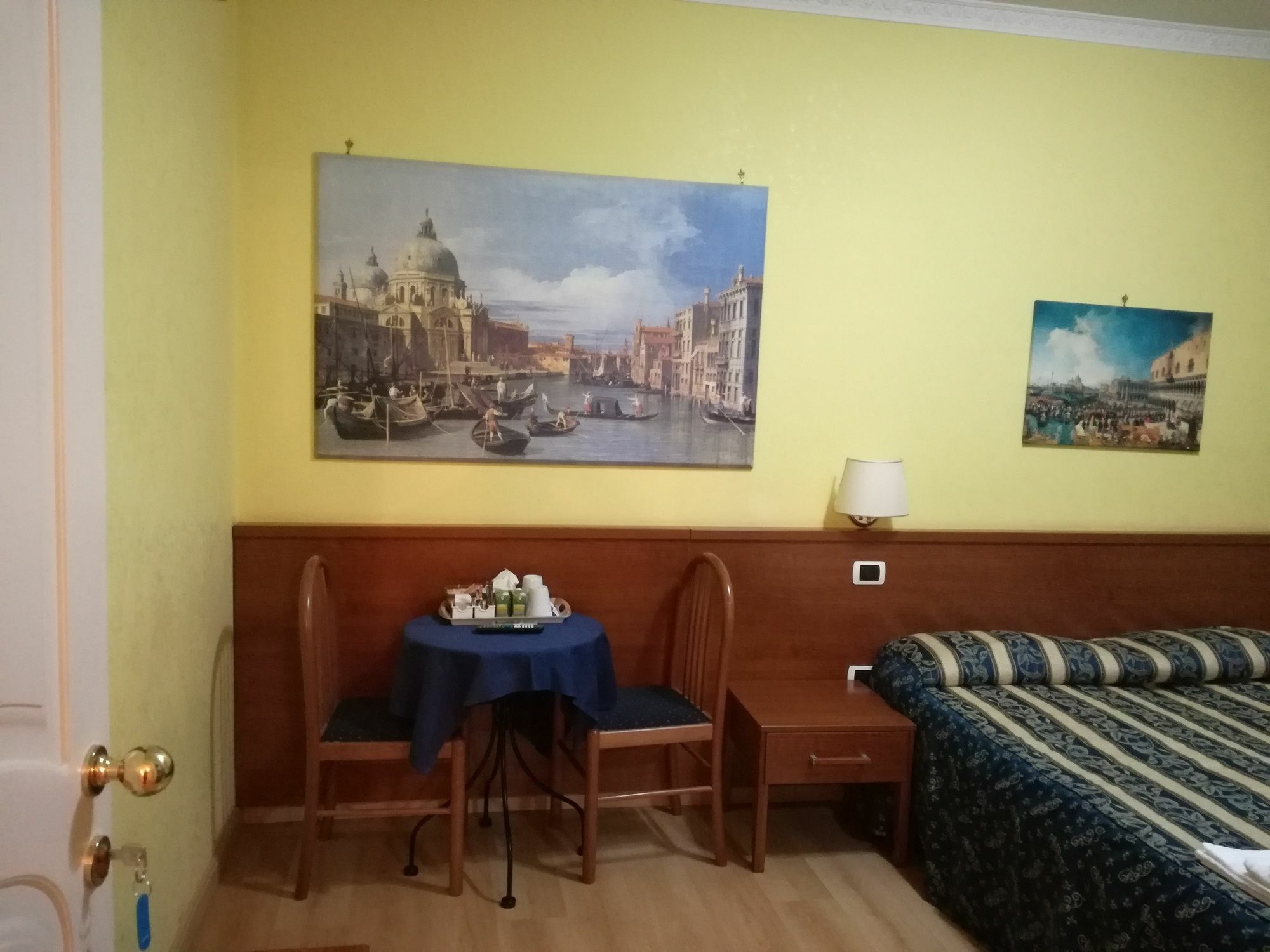 La Casa Dell'Arte Hotel Rome Exterior photo